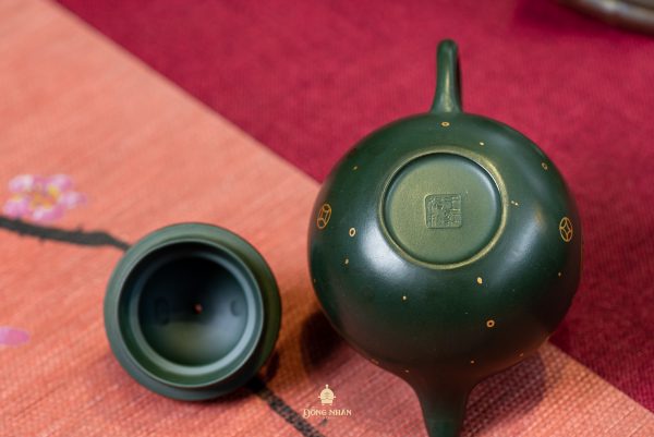 Dáng Ấm: Chuyết Cầu