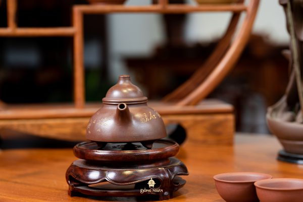 Dáng Ấm: Tuyền Lư