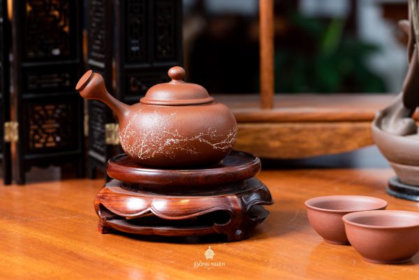 Dáng Ấm Trắc Bả Hồ