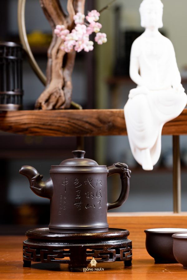 Dáng Ấm Chuông