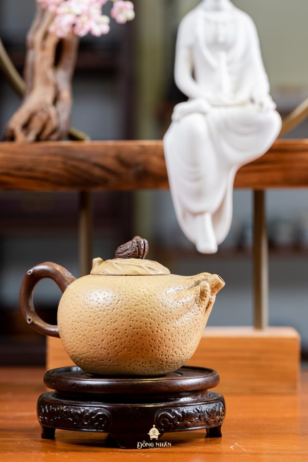 Dáng Ấm: Phật Thủ