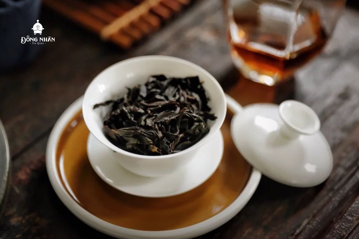 VŨ DI NHAM TRÀ- CÔNG DỤNG VÀ CÁCH PHA TRÀ CHUẨN