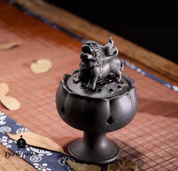 Xông Trầm Kỳ Lân